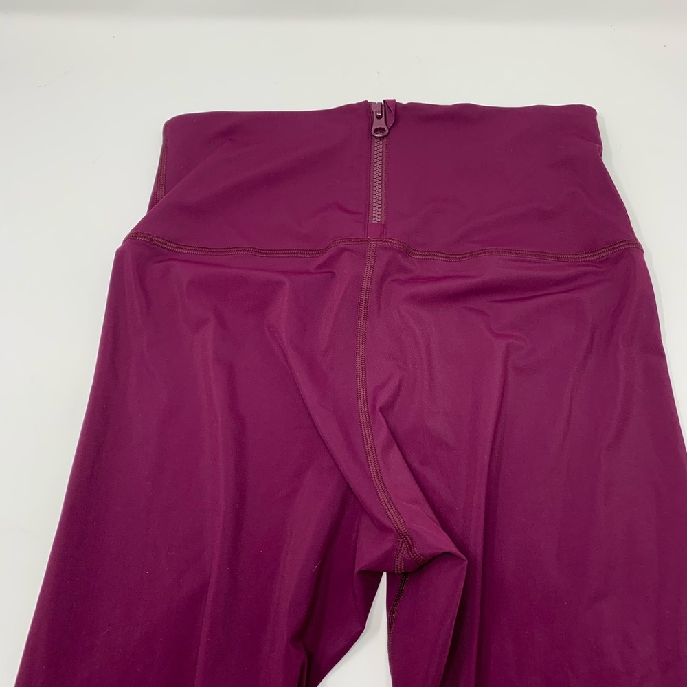 Lululemon High Rise Legging - Picture 2 of 6